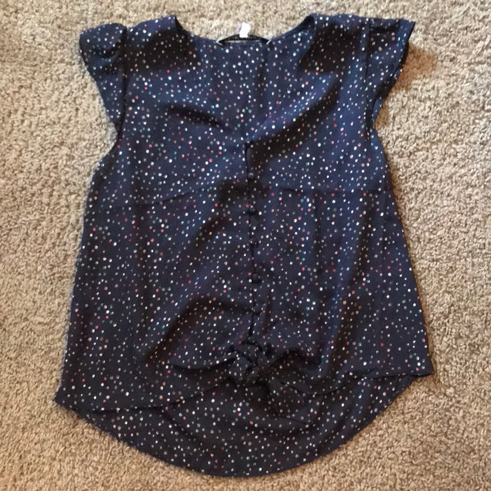 Tania Flutter Sleeve Top